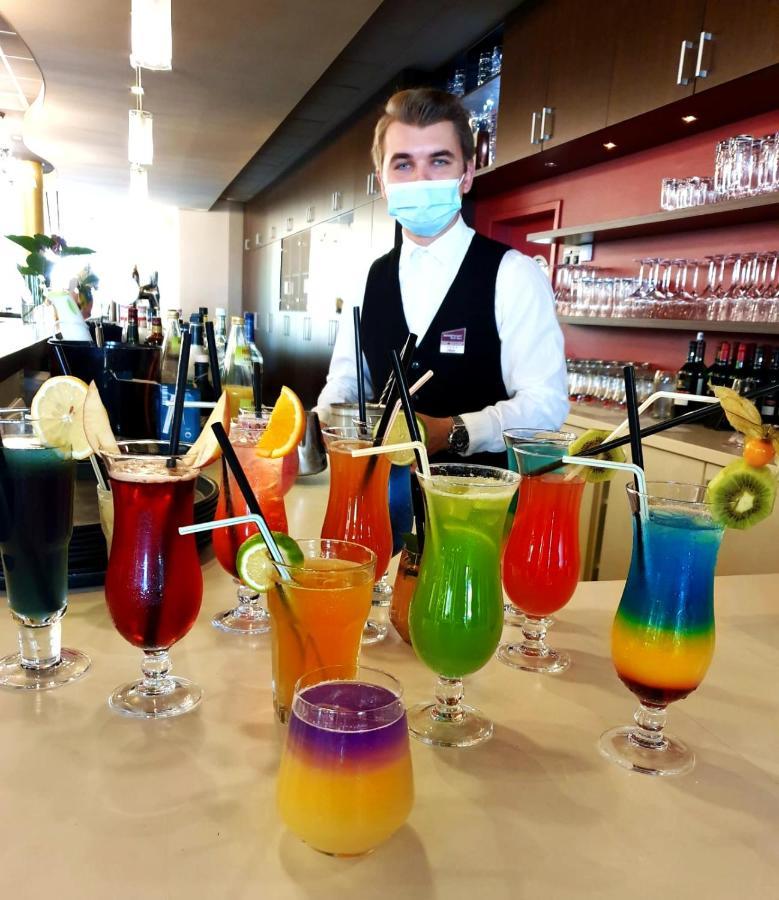 Bergwirtschaft Wilder Mann Hotel Und Restaurant Dresden Eksteriør bilde