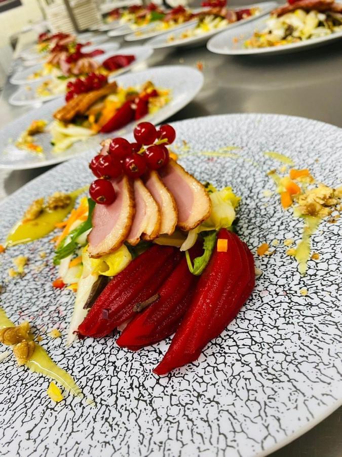 Bergwirtschaft Wilder Mann Hotel Und Restaurant Dresden Eksteriør bilde