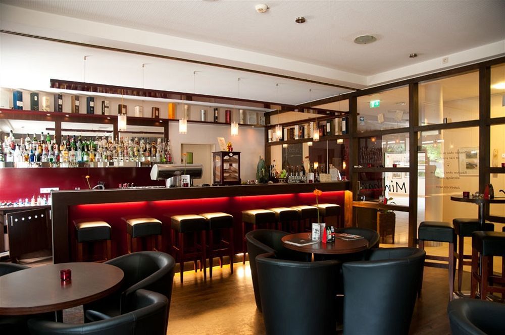 Bergwirtschaft Wilder Mann Hotel Und Restaurant Dresden Eksteriør bilde